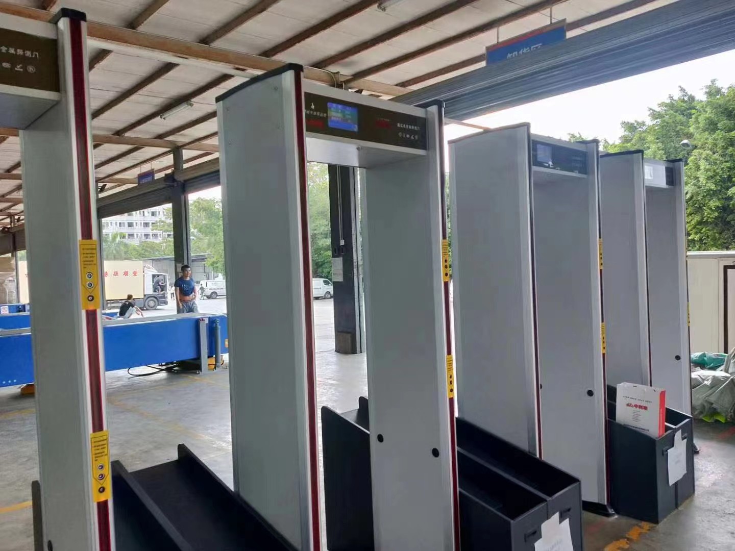 China best airport walk through metal detectors wholesale